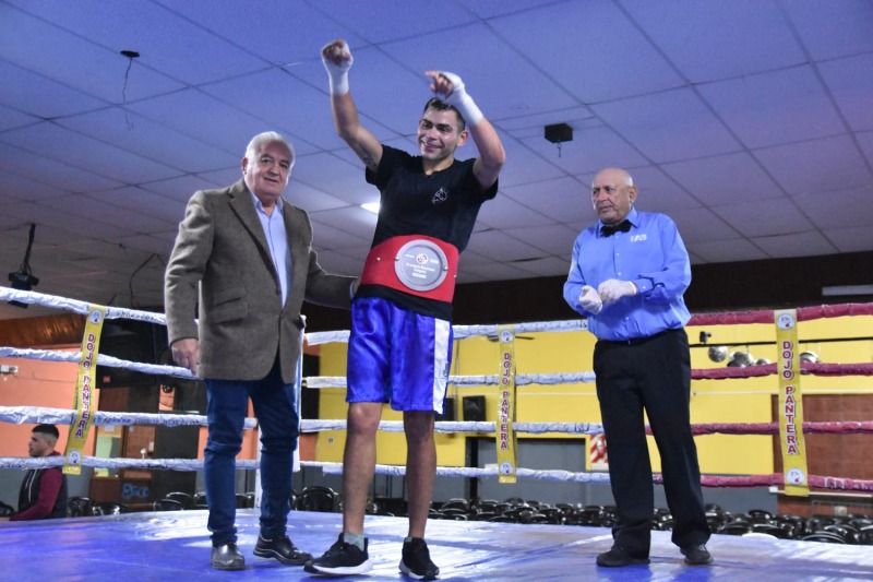 Alexander Faras se qued con el ttulo Interprovincial de boxeo